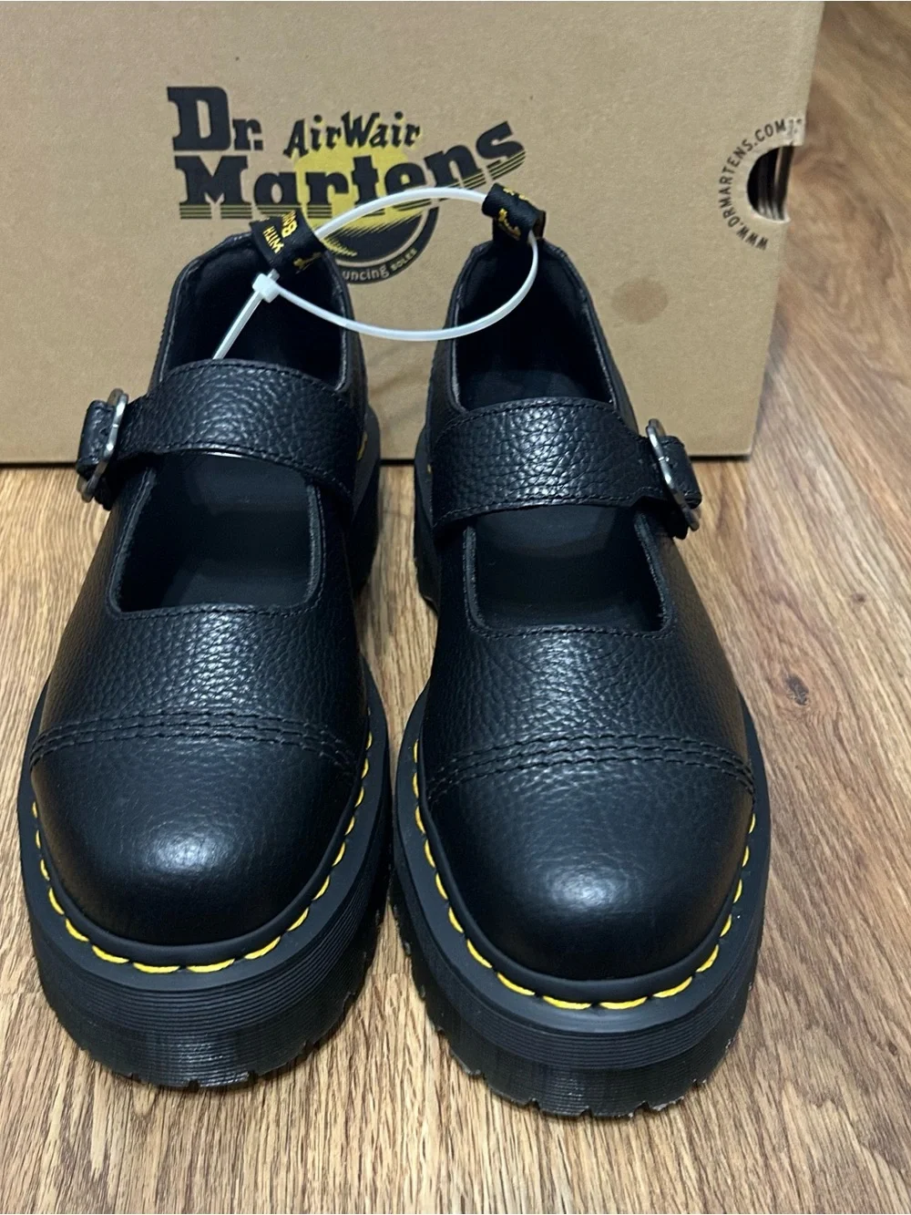 DR MARTENS Addina flower buckle black leather platform Mary Jane shoes sz 8 new